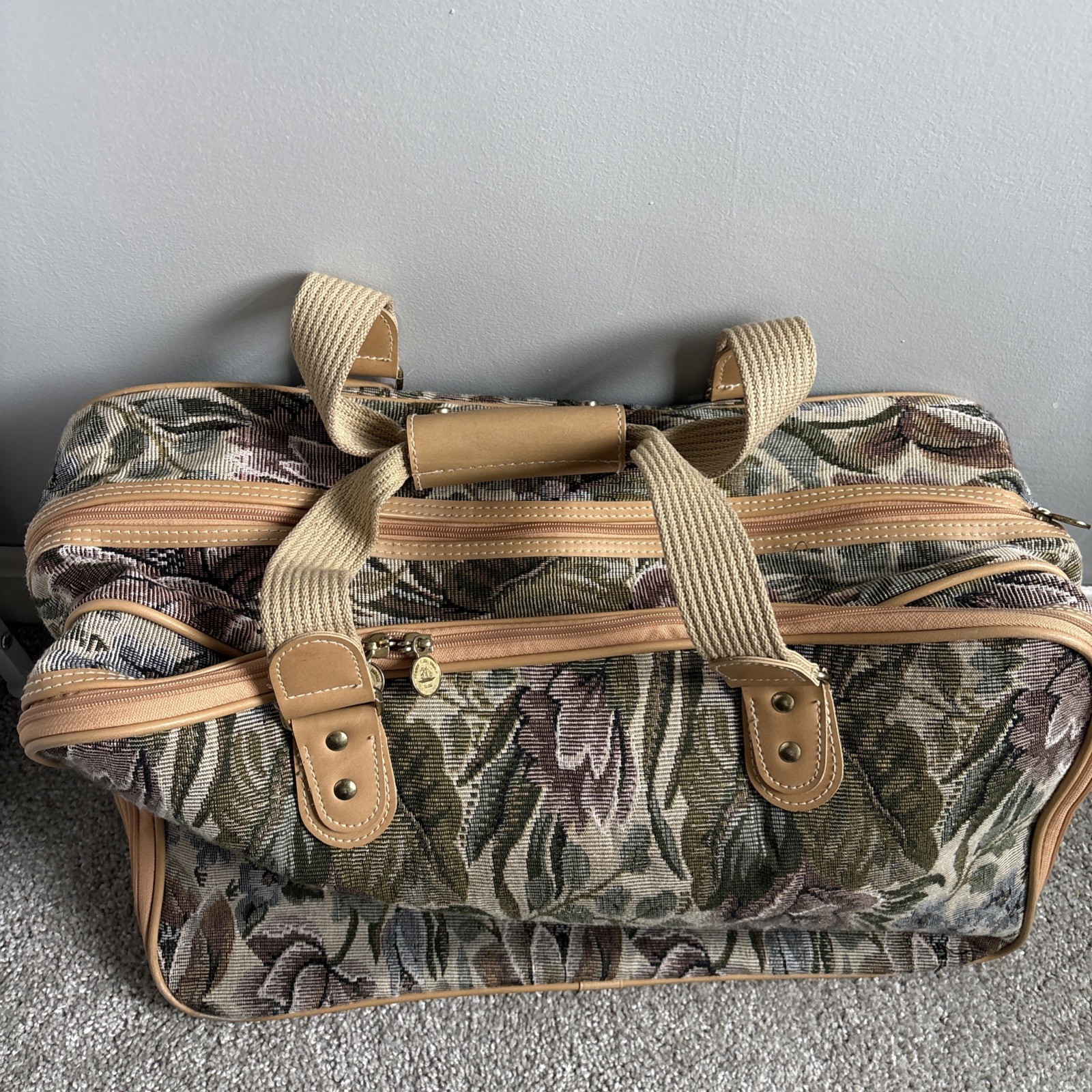 Vintage French West Indies Floral Tapestry Travel Bag Weekender Carry On Tan