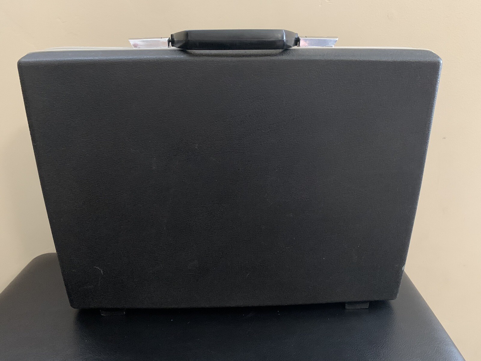 Vintage 70s Samsonite Executive Hardshell Briefcase No Keys Laptop Carryon Black