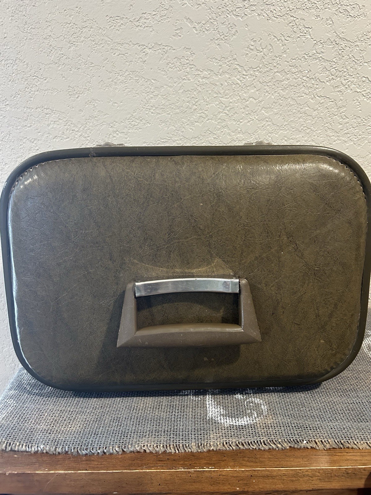 Vintage Train Travel Case Make Up Case Brown Yellow Interior