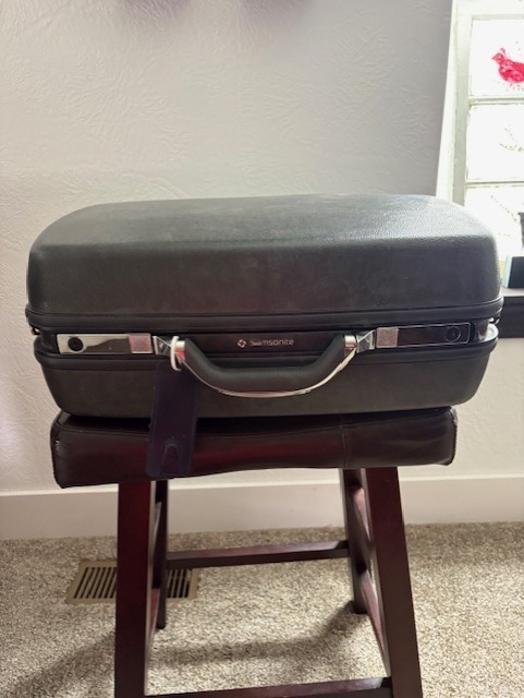 Samsonite 1987 Silhouette 4 W/Wheels Personal Rolling Luggage Suitcase,w/3 Keys