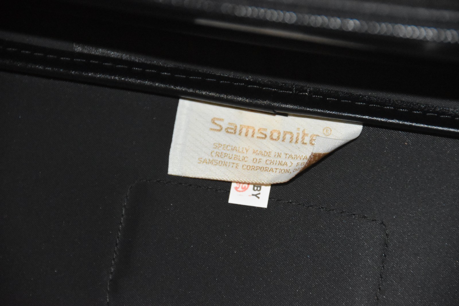 NEW VINTAGE 1980s Samsonite Kicks Traveler 24 Luggage Suitcase NWT & BOX Black