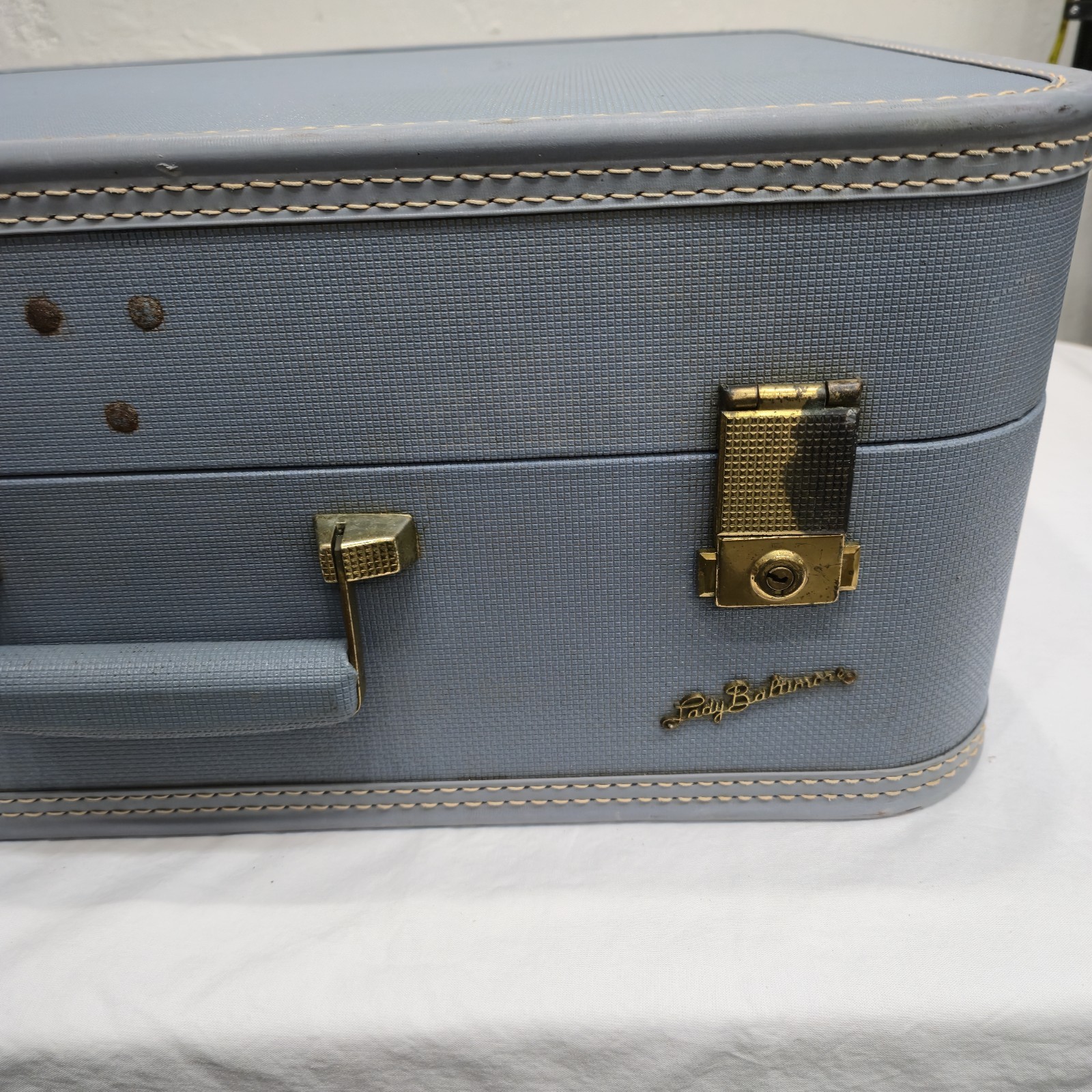 Vintage Lady Baltimore Garment Suitcase; Rust W/Rust Satin Inter; Hangers & Key