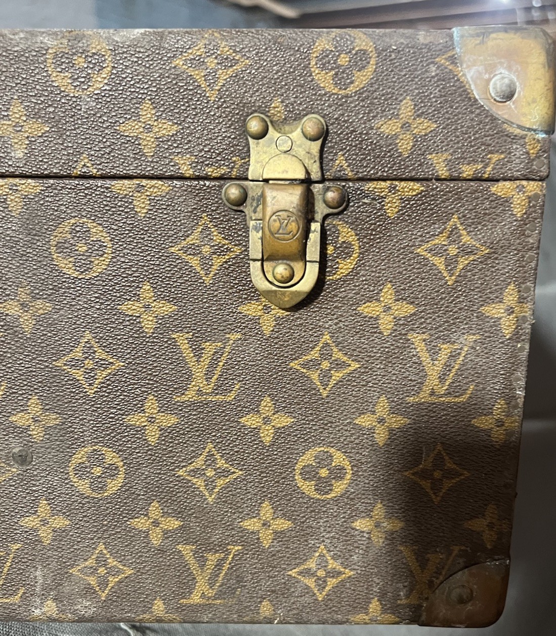 Louis Vuitton Cube Travel Suite Case Monogram Canvas Brown
