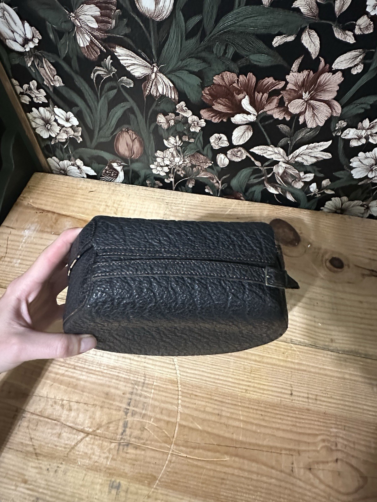 Vintage trademark travel accessory bag