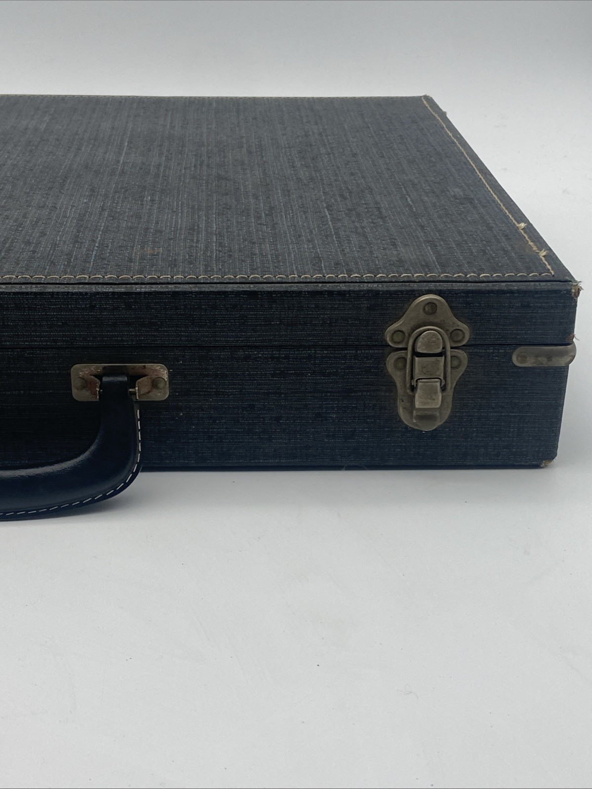 Vintage Black Luggage Suitcase Eagle Lock CO USA Terryville Conn 21x16x4”