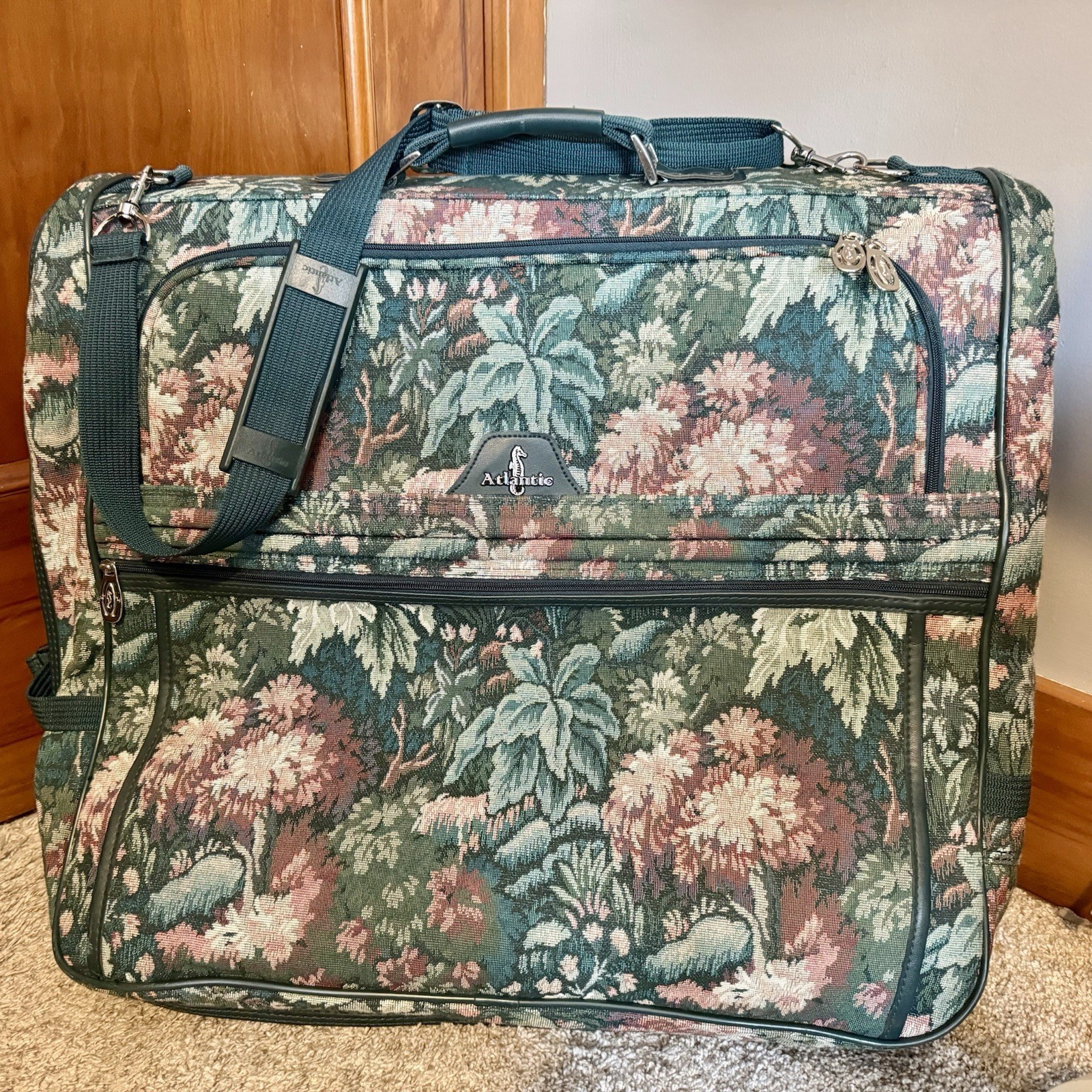 Vintage Atlantic Floral Tapestry Garment Bag Travel Bag Luggage