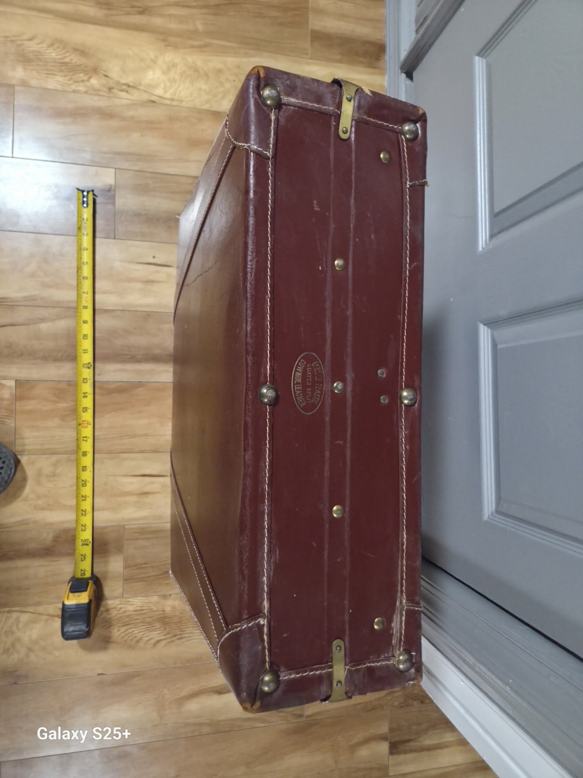 Hand Made Previously US Navy Veteran Owned Vintage 1930s Luggage Cow Leather.
