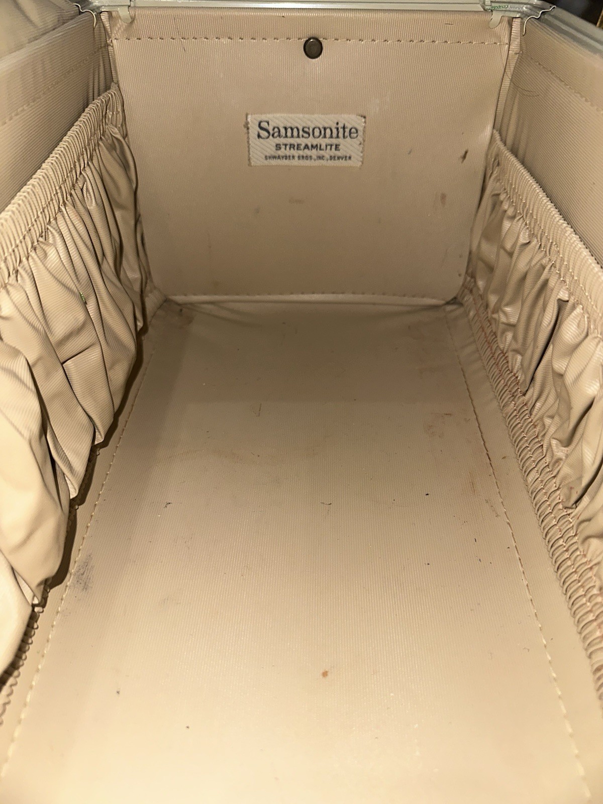 Vintage Samsonite Shwayder Bros Train Case Beauty Vanity Luggage – Beige/Cream