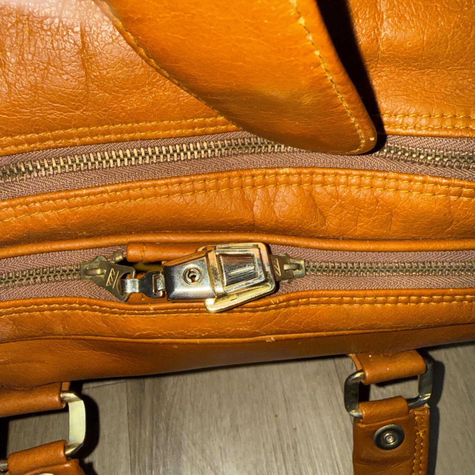 Vintage Sun Star Japan Carry On Bag Brown Leather Travel Luggage 21×13 1980s