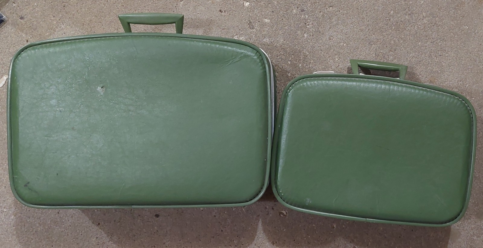 Vintage Set Of Luggage Matching 2 Piece Set Pea Green