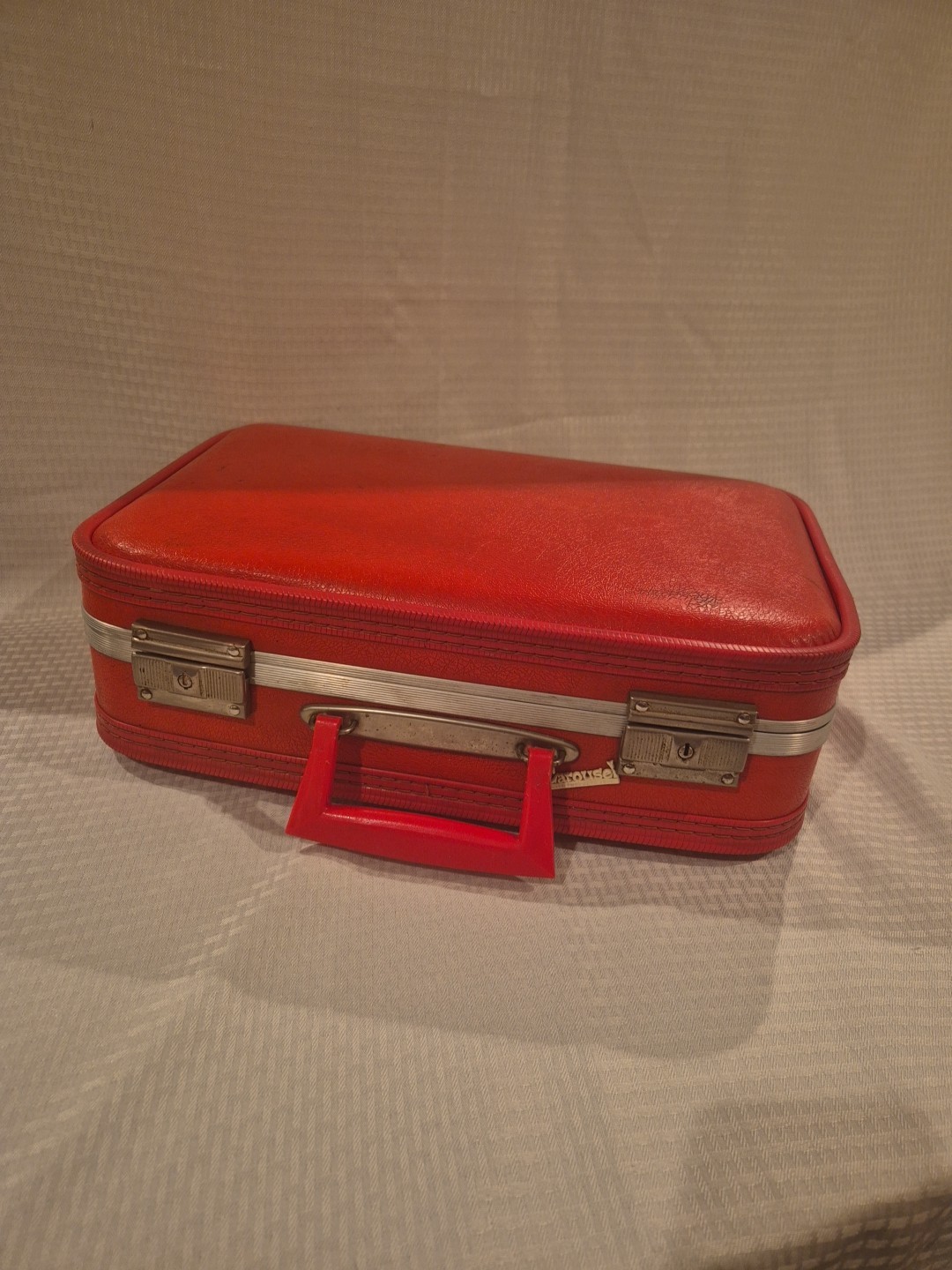 Vtg American Tourister Carousel Red Hard Shell Suitcase 1960s 1970s Luggage MCM