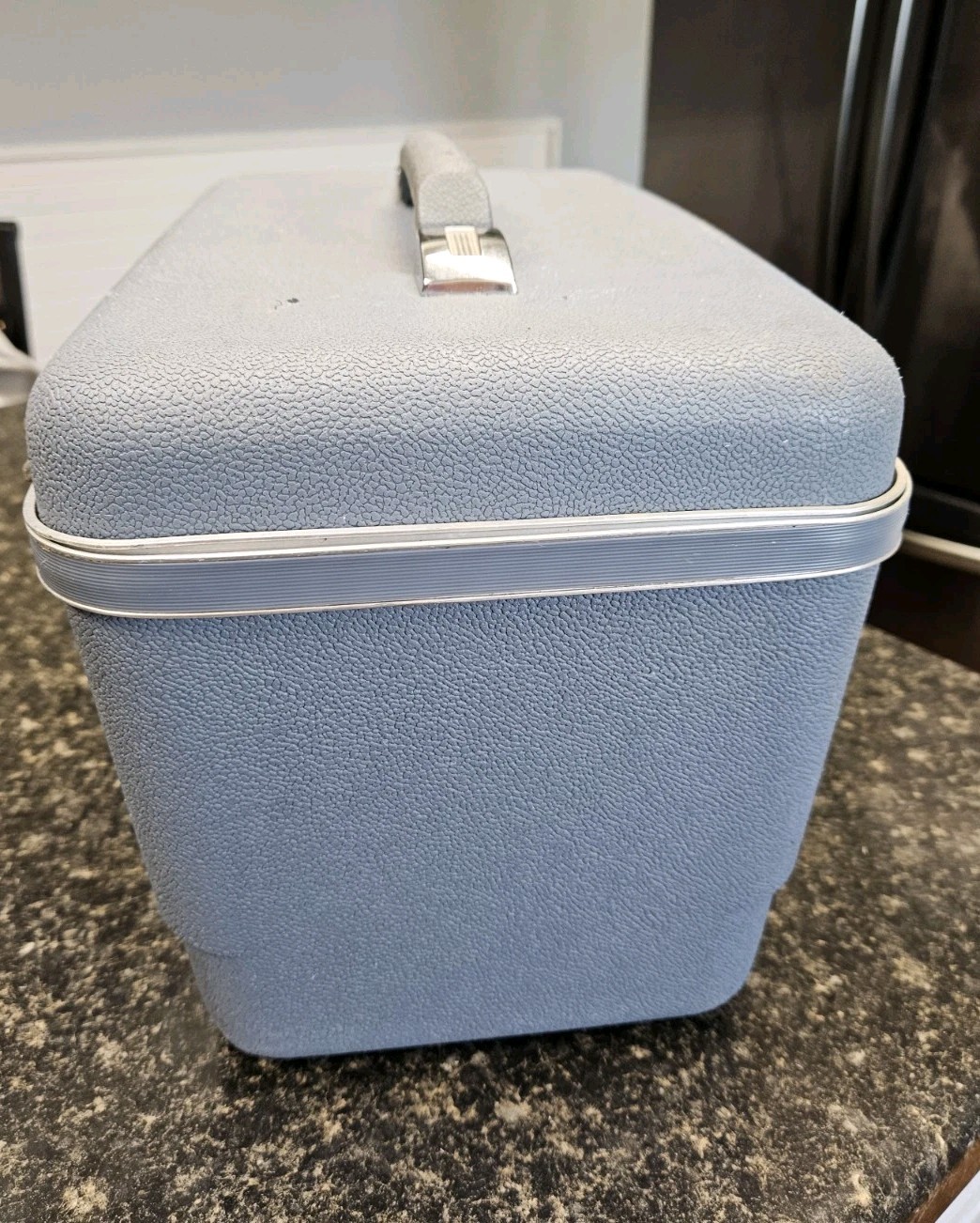 Vintage Sears Forecast Blue Hard Shell Train Case Makeup Cosmetic Travel Luggage