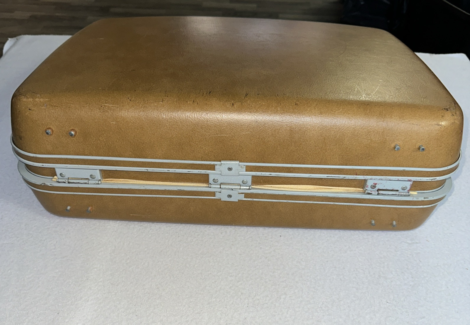 Samsonite Silhouette Travel Suit Case Large Beige Hard Shell Luggage Vintage