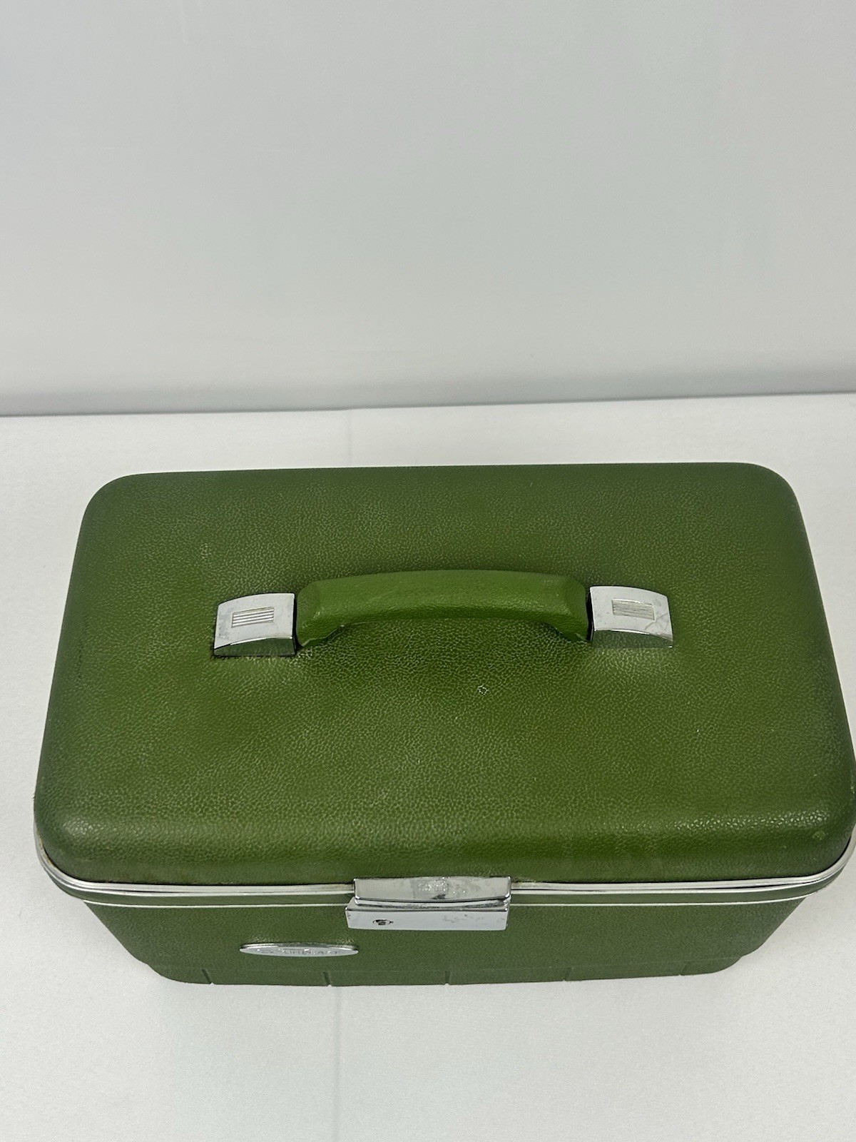 Vintage Sears Forecast Make Up Train Vanity Case Green Hard Case Tray