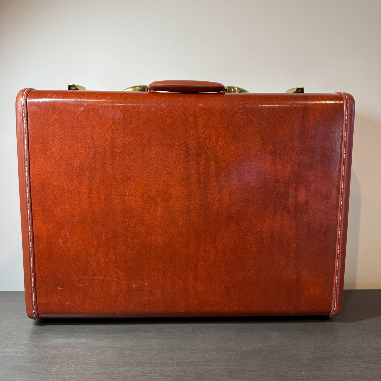 Vintage 1950s Samsonite Streamlite Hard Shell Suitcase Brick Red 21” No Key
