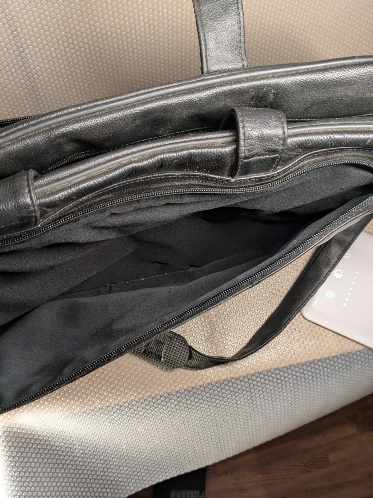 👜 Monarch Leather Travel Bag 16″x11″ Black Cowhide Nappa Carry-On 8143 ✅Good