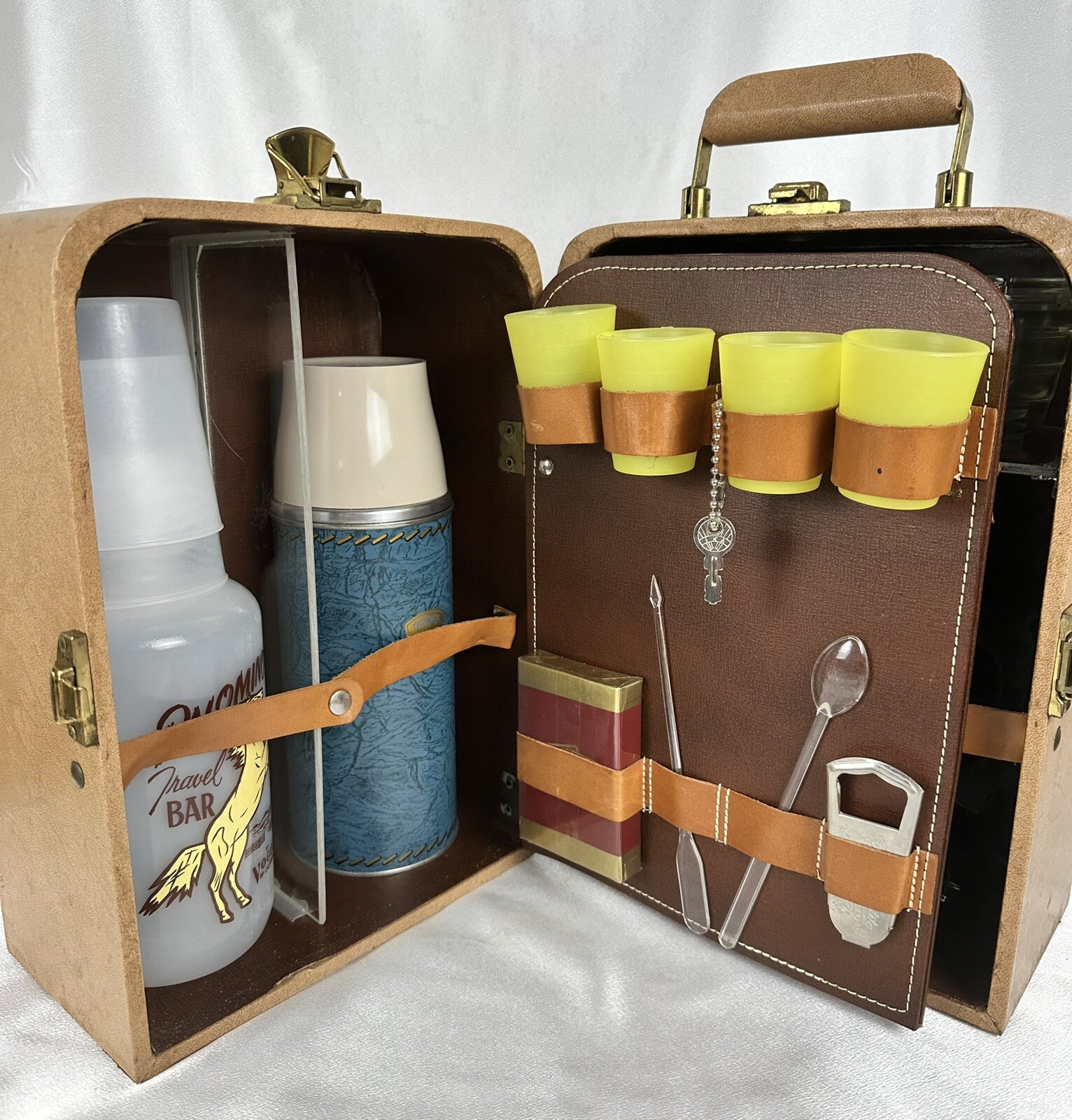 Vintage VOGUE Travel Case Beverage And Coffee Bar Original Complete Mid Century