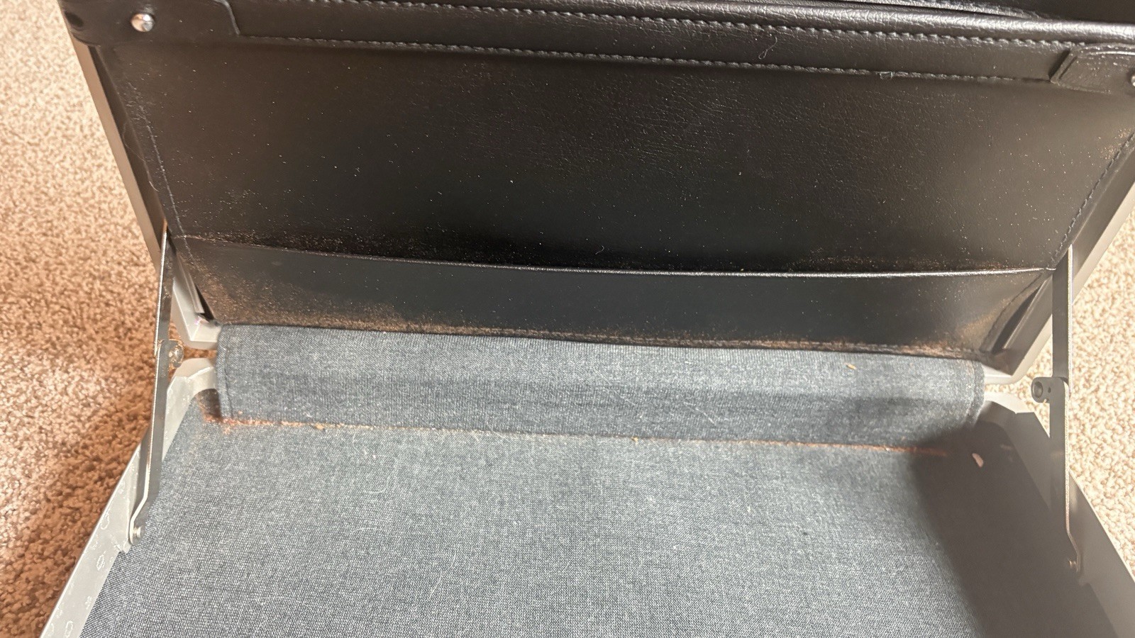 Vintage 60s Samsonite Briefcase Hardshell Case MCM Madmen 18x13x3 (MISSING KEY)