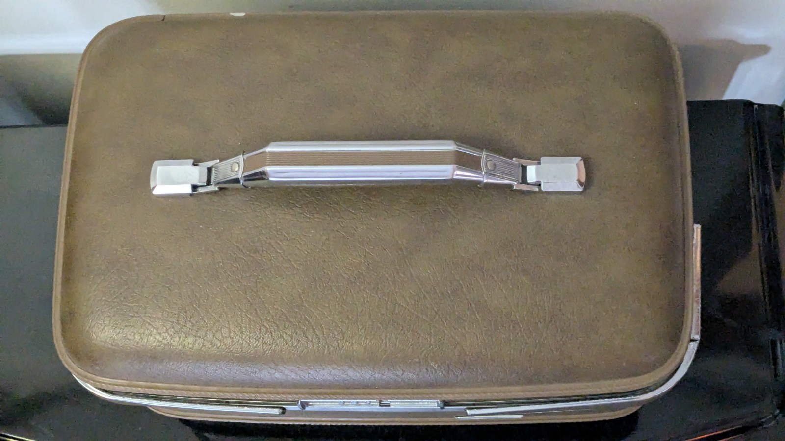 Vanity Train Case w/ tray By American Tourister Combination Lock made in USA