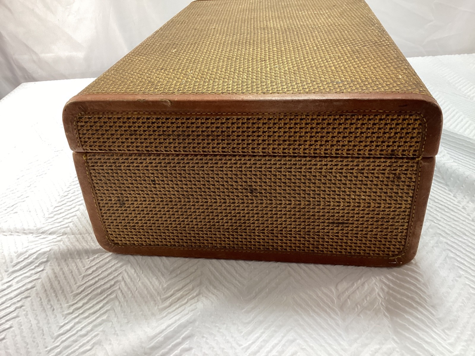 Vintage Wheary Luggage Brown Tweed Hardshell Suitcase 20x13x7 No Key