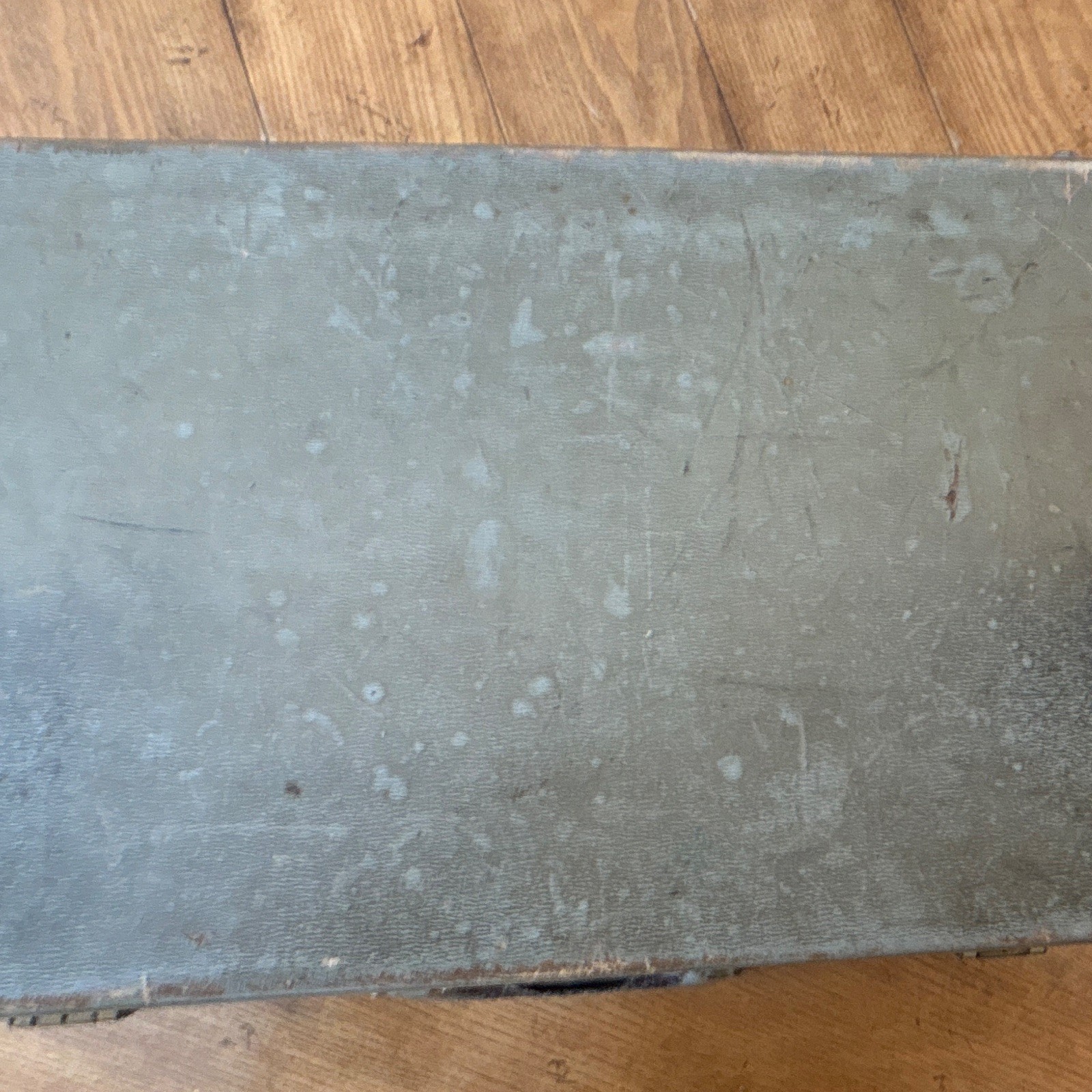 True Vintage 1950s Green Hard-Sided Leather Briefcase Locking Latches