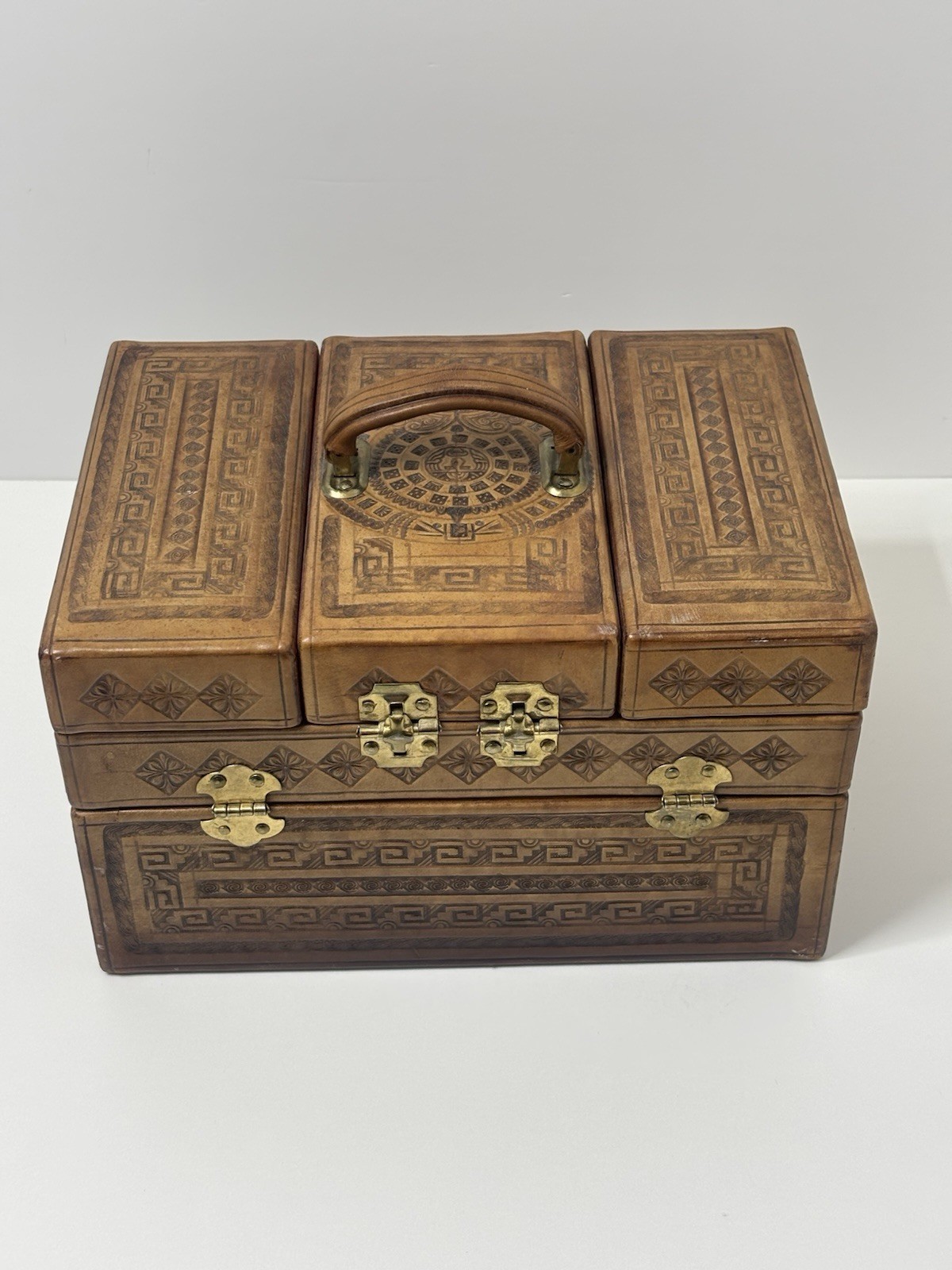 Vintage Tooled Leather Artmex Mexico Travel Overnight Vanity Train Case