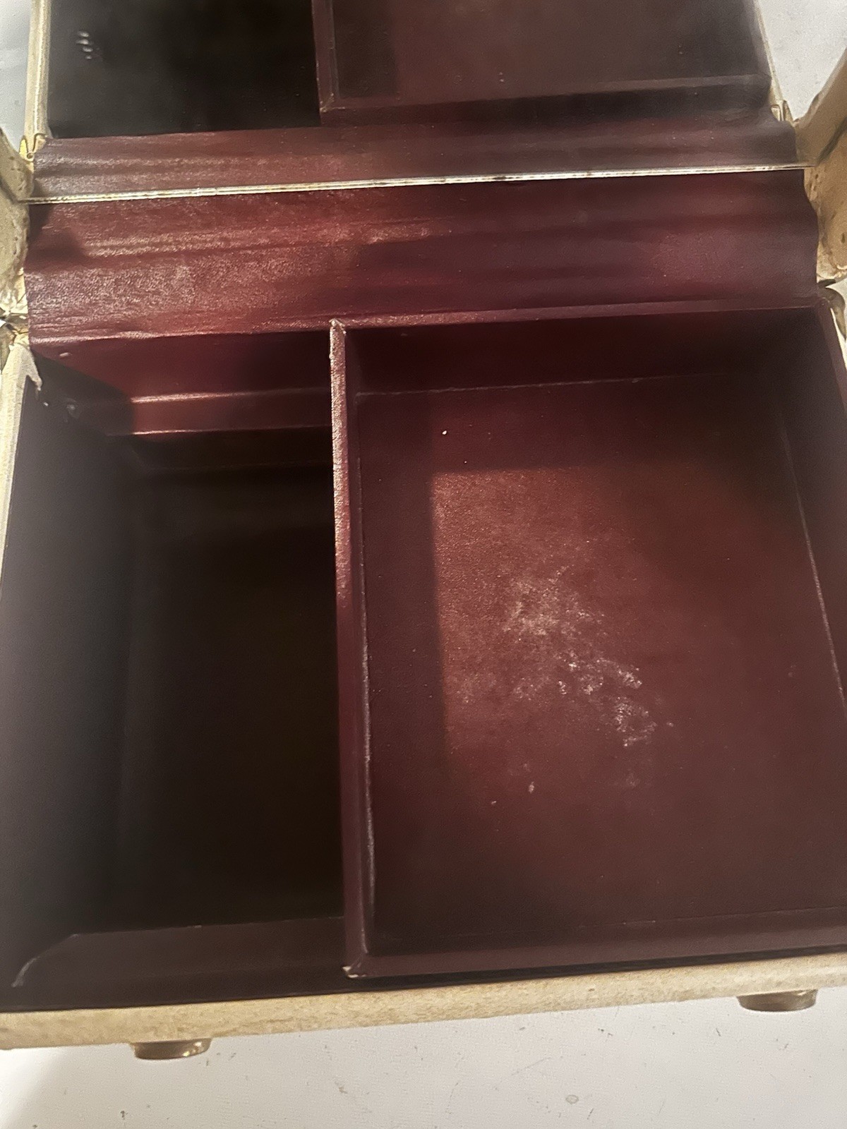 Vtg Empire Luggage Train Case Cream Lucite Handle Burgandy Inside 12” 1940’s