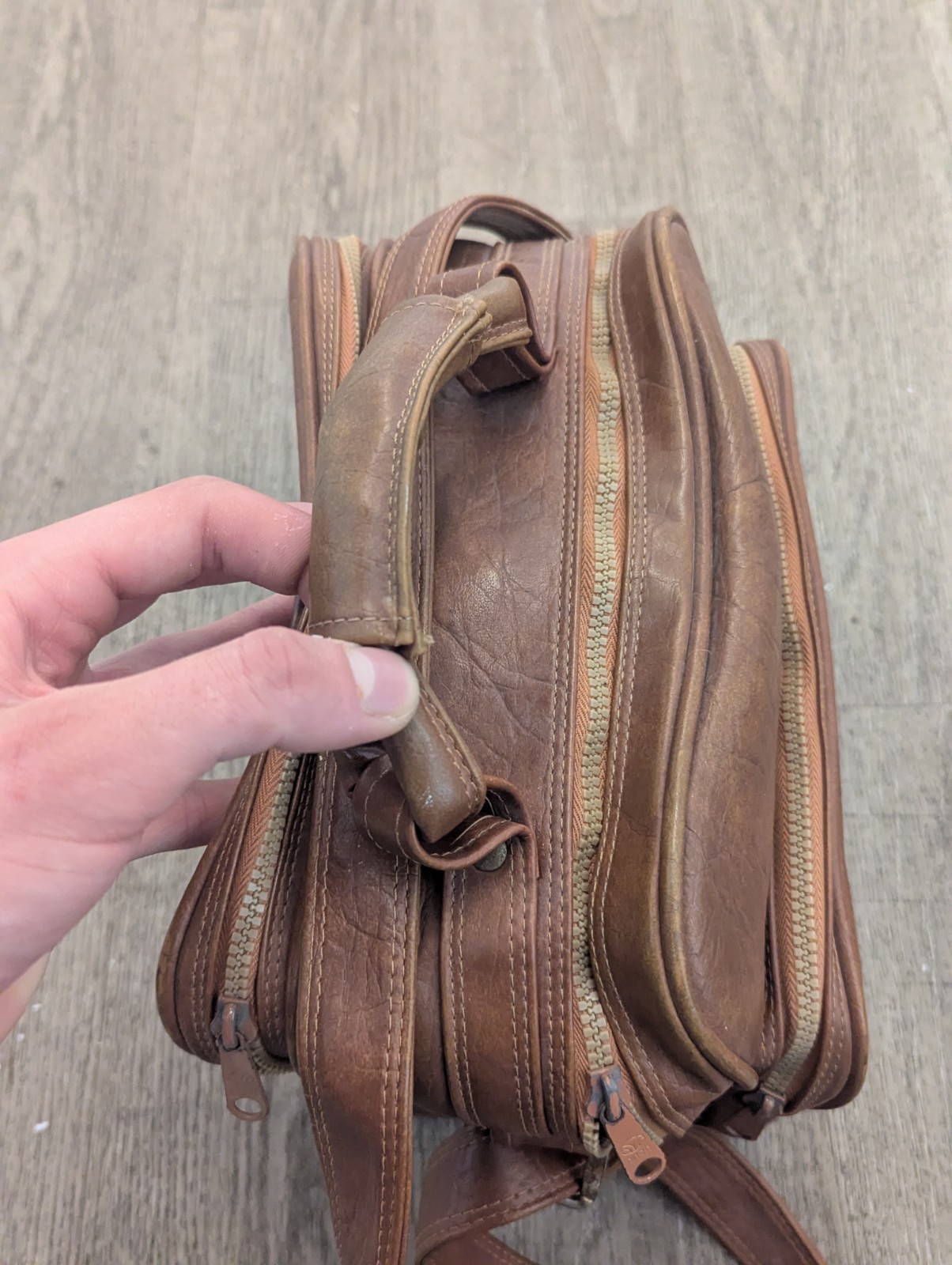 Vintage Airway Industries Zippered Brown Carry-On Travel Luggage Suitcase Bag