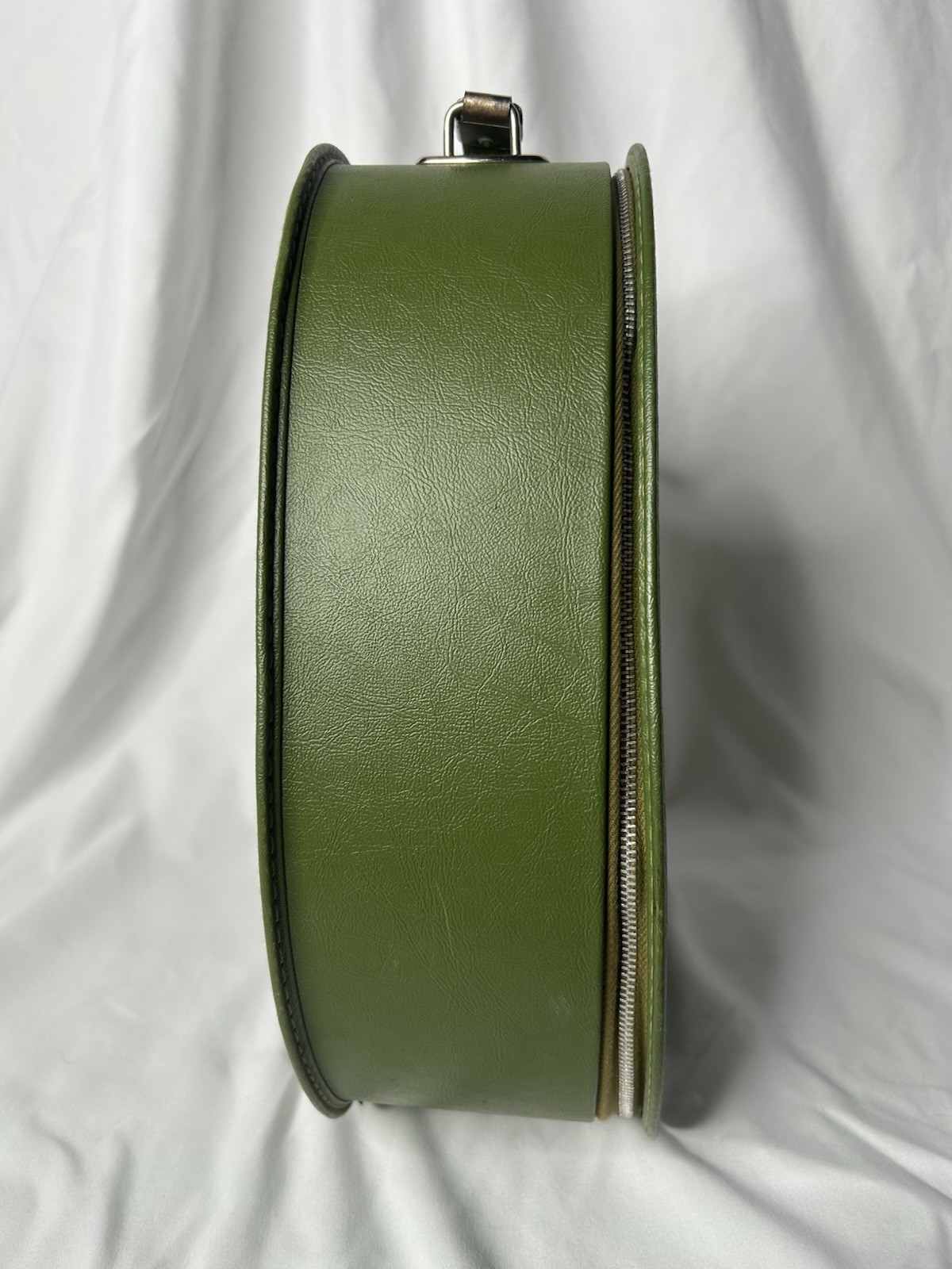 Avocado Teardrop Luggage Set Case Carry On Bag Wristlet Retro 60s Teardrop