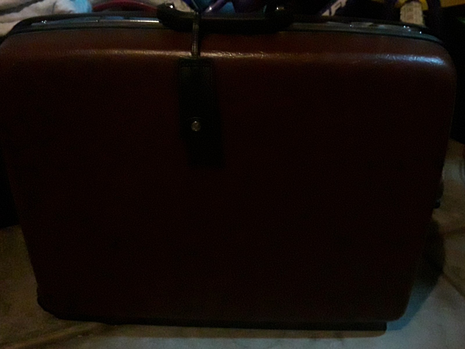 VINTAGE X-LARGE SAMSONITE HARDSHELL SUITCASE W/ PULL HANDLE WHEELS & LOCK / KEY