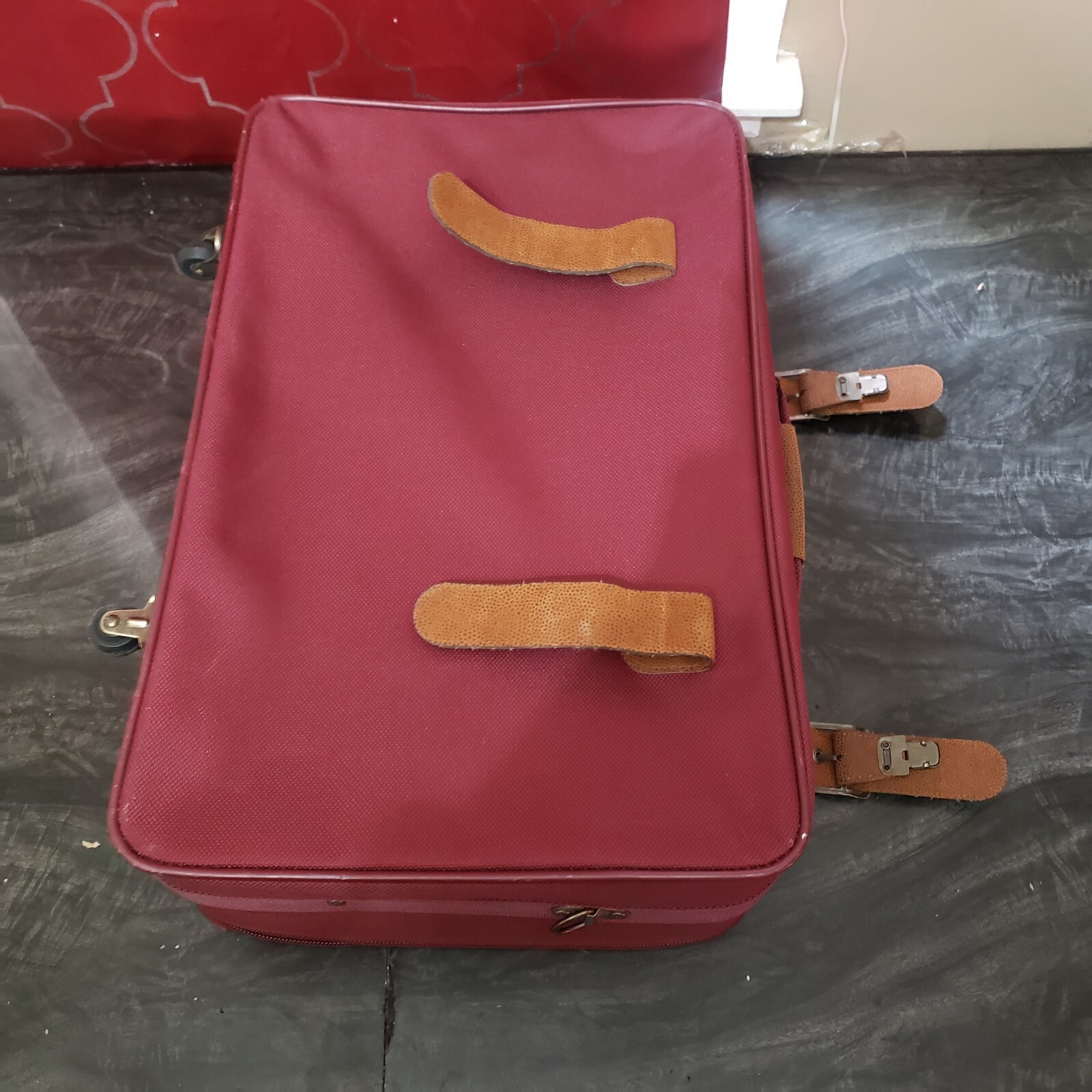 Vintage Amelia Earhart Luggage Suitcase w/ Wheels Baltimore Luggage Co