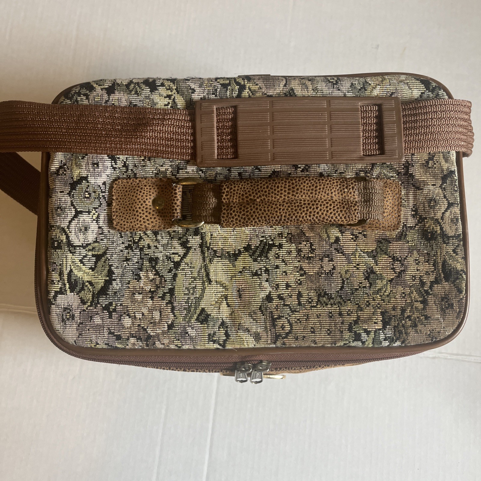Vintage Sassoon Train Case Travel Bag Brown Floral Tapestry Zip Strap Mirror