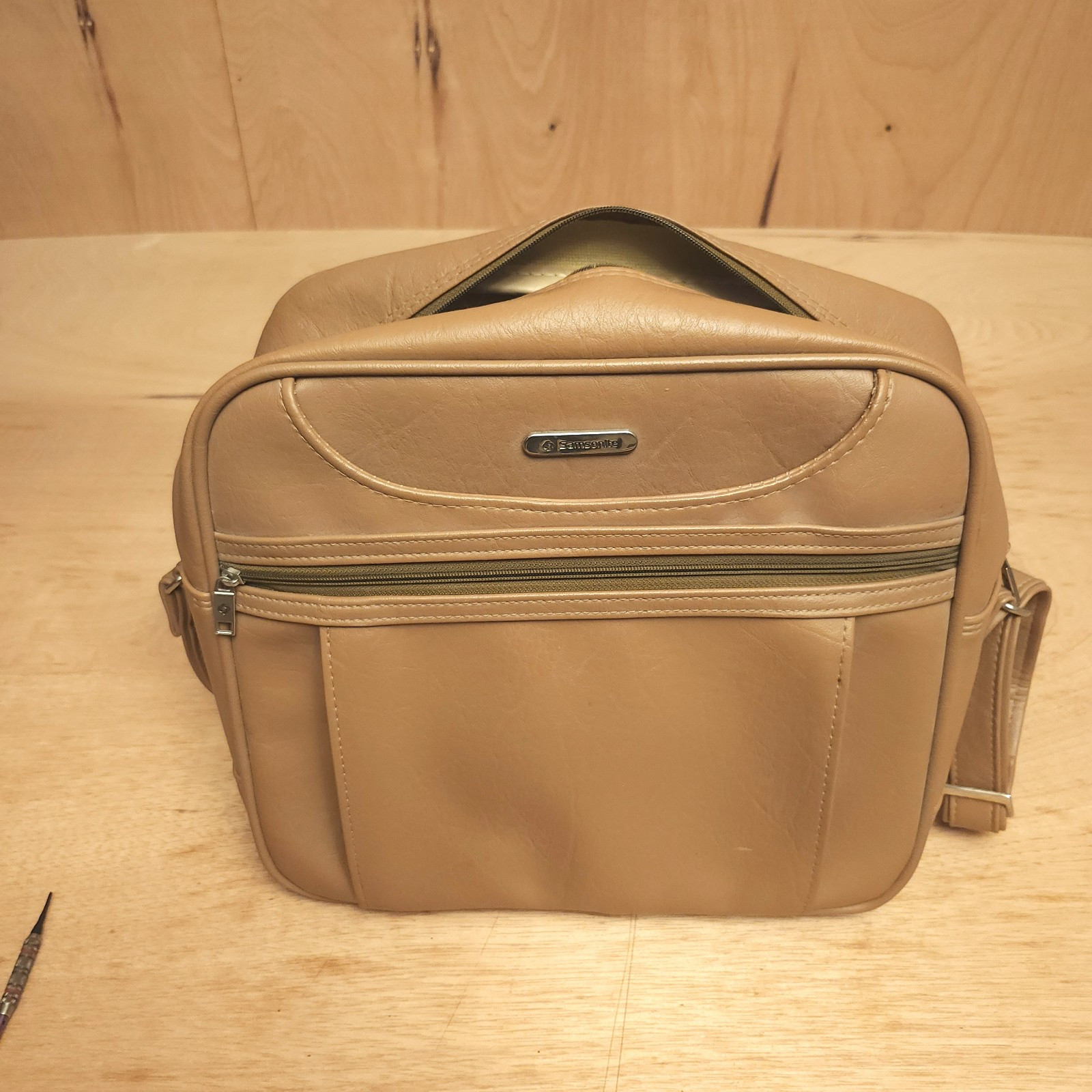 Vintage Samsonite Scandia Carry On Travel Overnight Bag Adjustable Strap