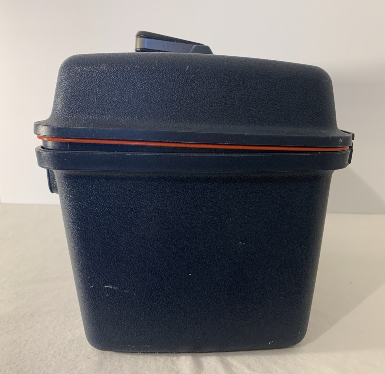 Vintage Delsey Paris Club Hard Shell Vanity Train Case Combo Blue Red Divider
