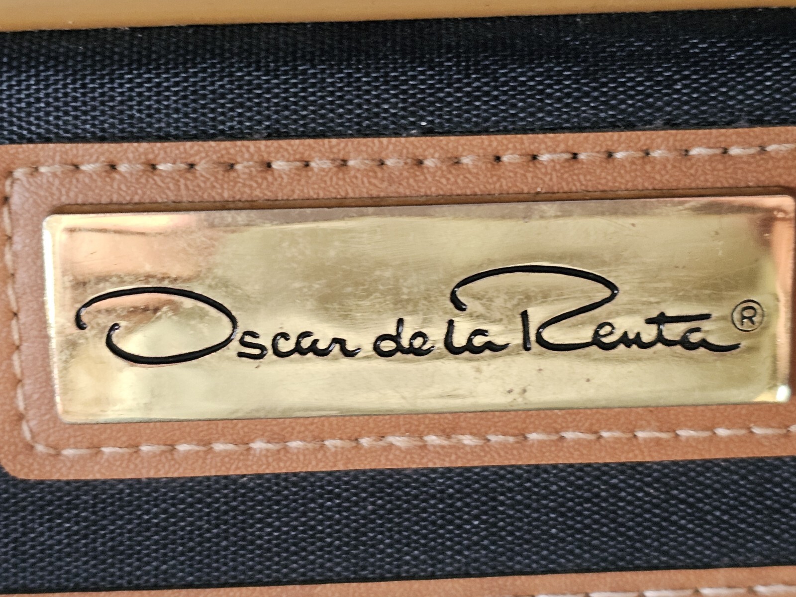 Vtg Oscar De La Renta Black Luggage With Brown Leather 21×15 Taiwan Suitcase