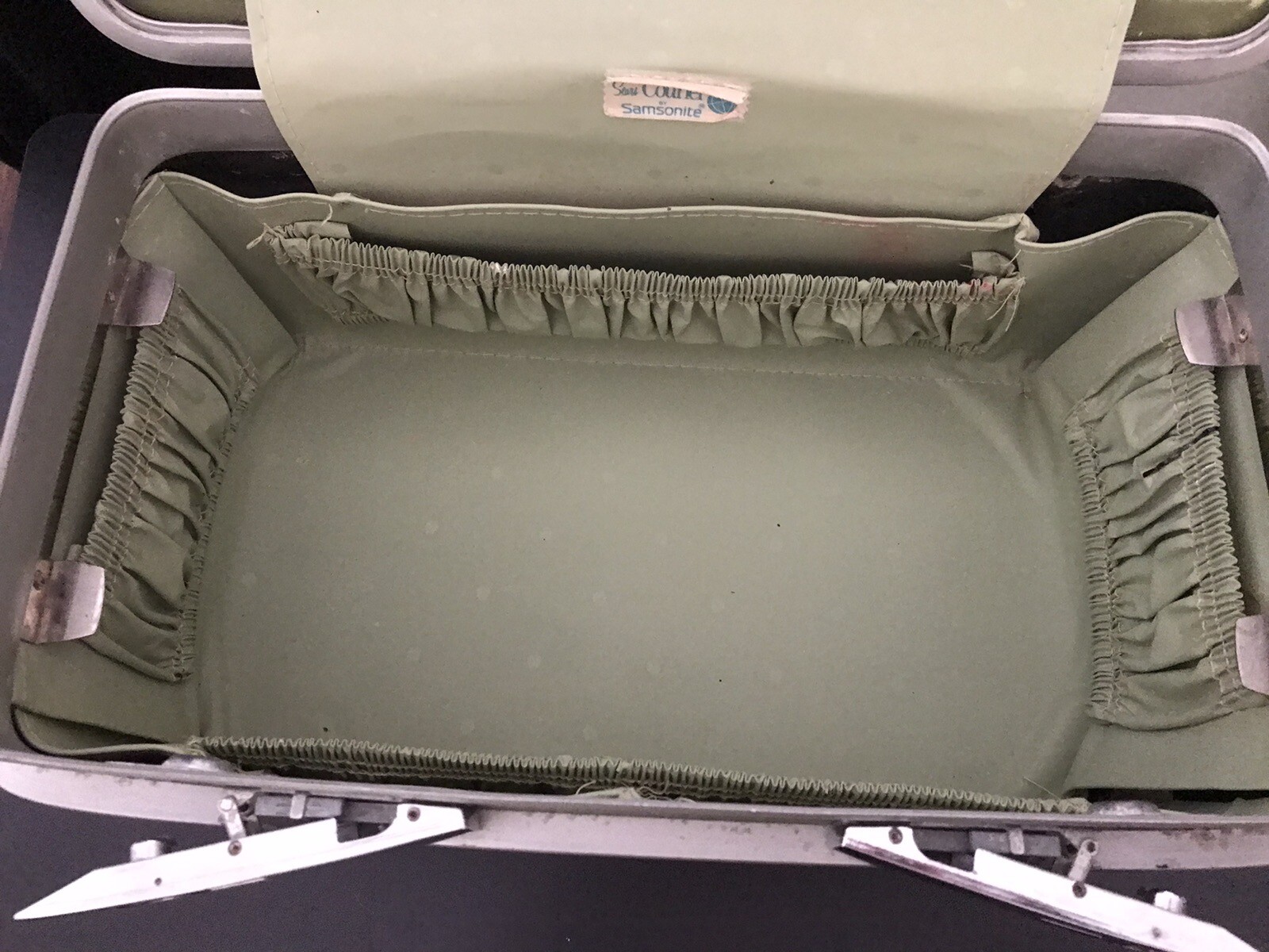 Vintage Sears COURIER by SAMSONITE TRAVEL TRAIN MAKEUP CASE Green Original MCM!