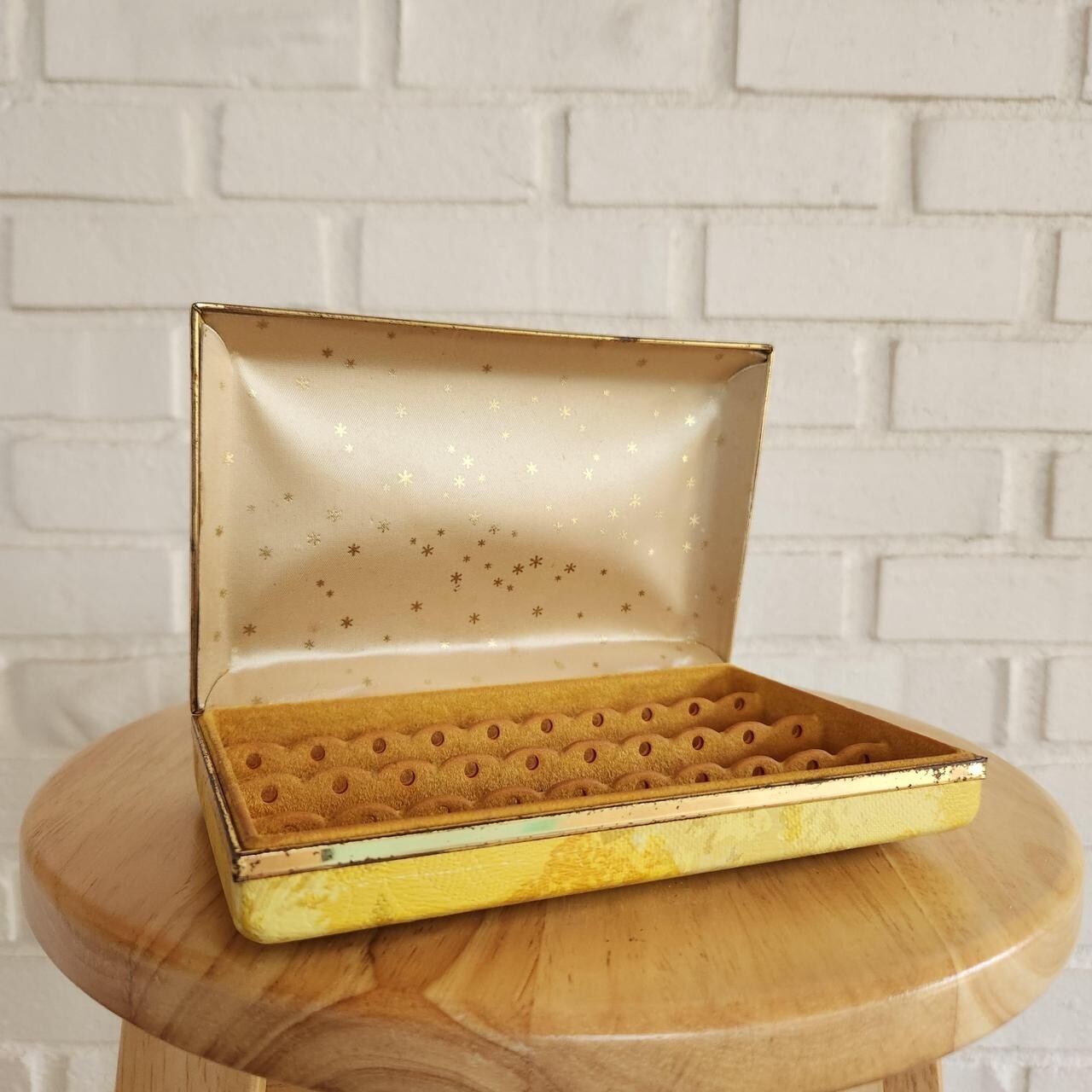 Vtg 60s mini jewelry box container earrings holder travel case