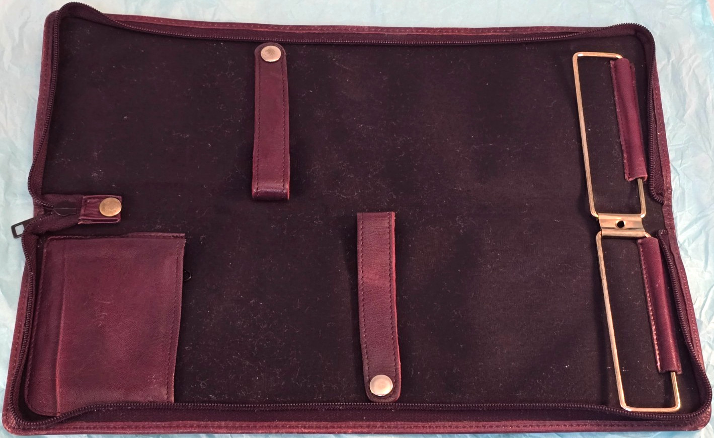 Lords Vintage Necktie Scarf Travel Case Carrier Patina! Supple Burgandy Leather!