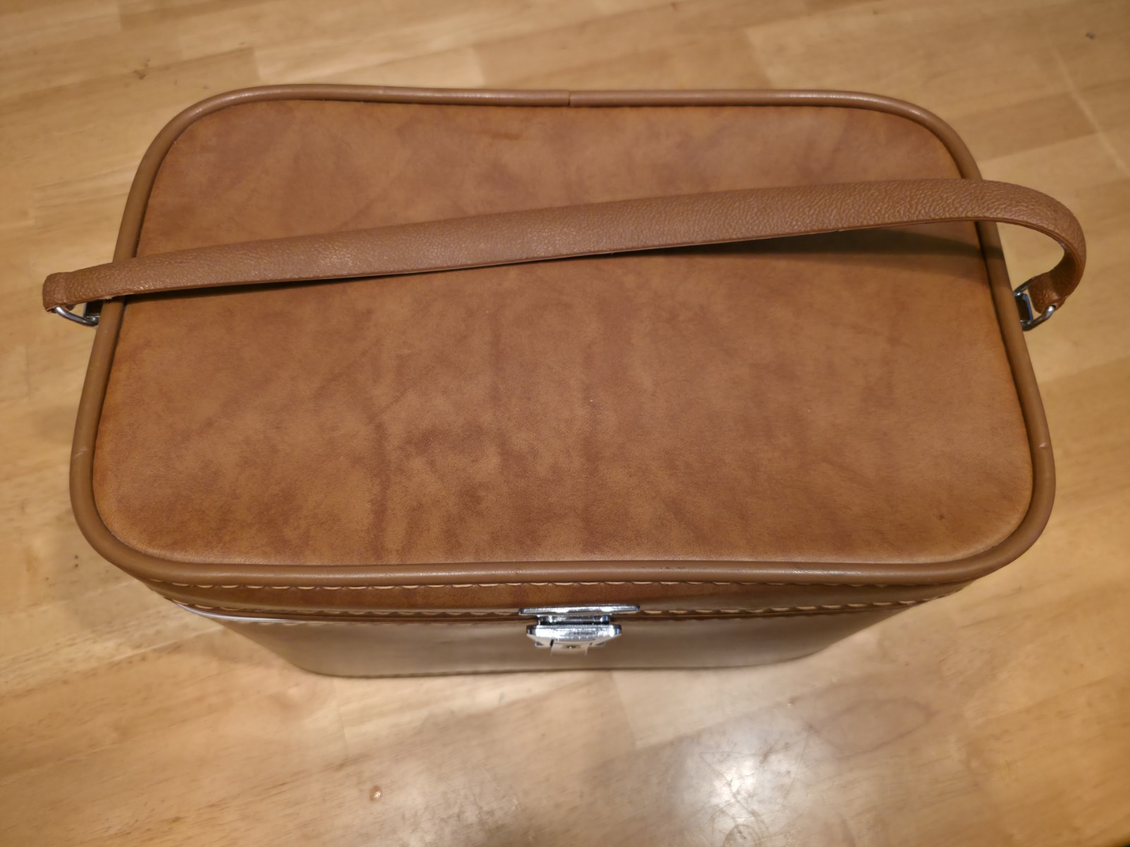 Vintage Sears Featherlite Train Case Brown Travel Luggage