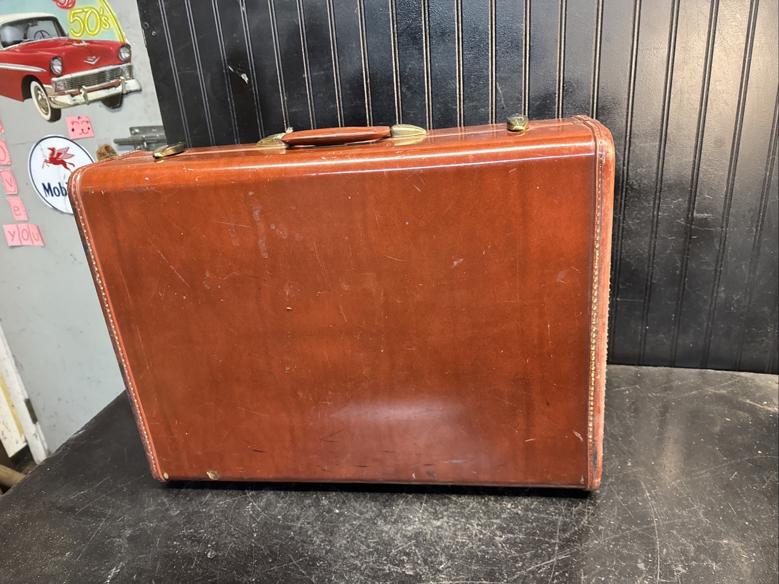 Vtg 24” Samsonite Brown Luggage Suitcase Shwayder Bros Denver Colorado No Key