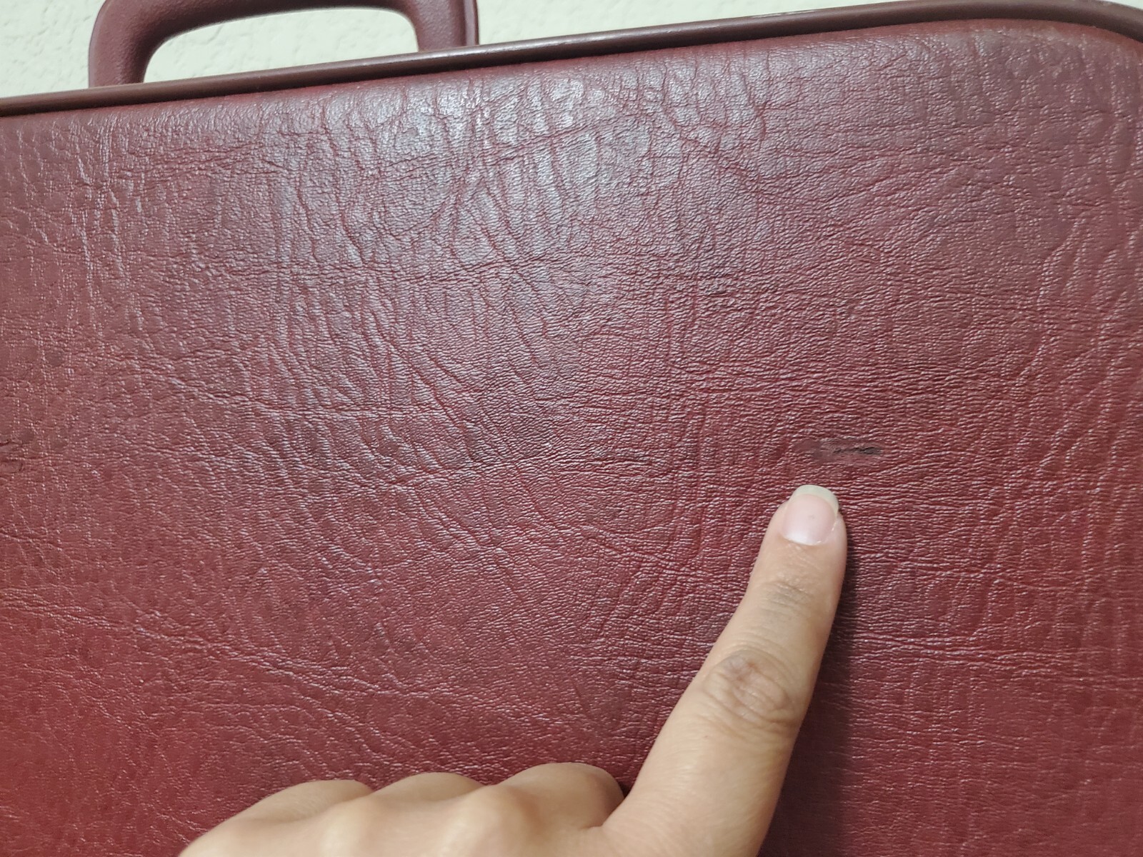Vintage Sears overnight Luggage Suitcase 9129 cranberry, burgundy