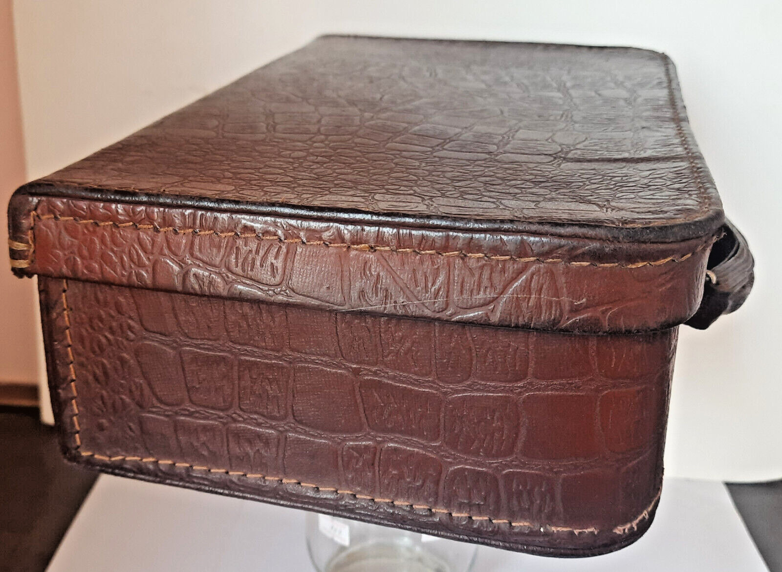 Old suitcase 1940-50s Vintage. THE USSR.