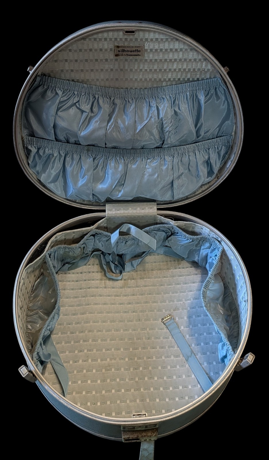 MCM Vintage Turquoise Samsonite Silhouette Hat Box Round Suitcase