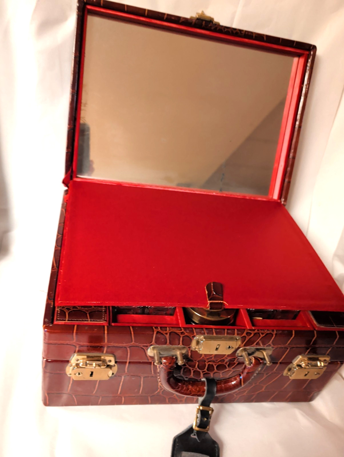 RARE 1920s Faux Alligator Leather 2 Tier Travel Cosmetic Case W/Mirror & Bottles