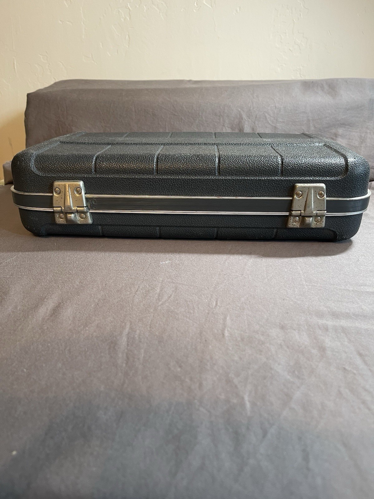 Starflite Luggage Gray Hardcase No Handle Vintage Gun Case