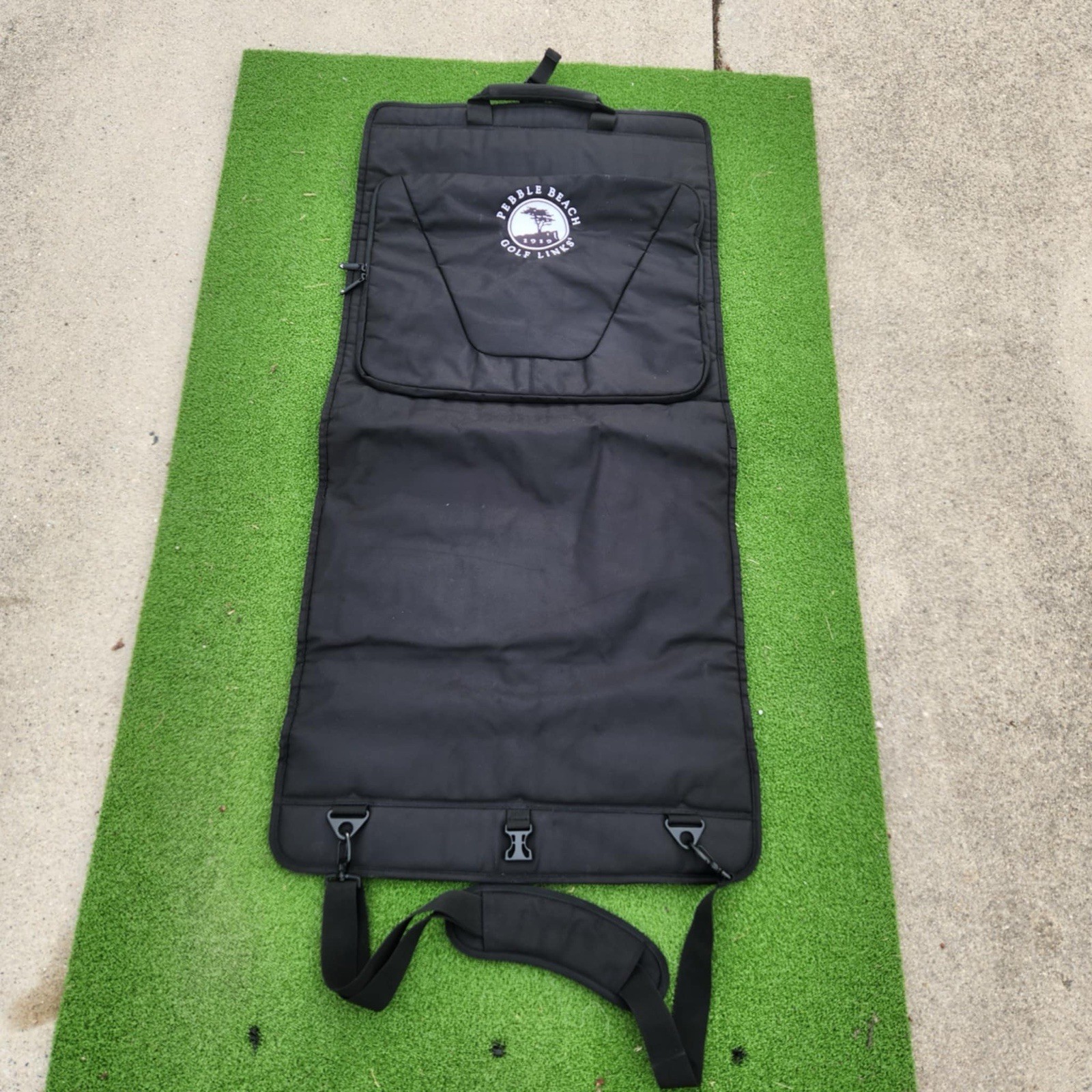 PEBBLE BEACH Embroidered Callaway Golf Folding Clothes Suit Travel Garment Bag