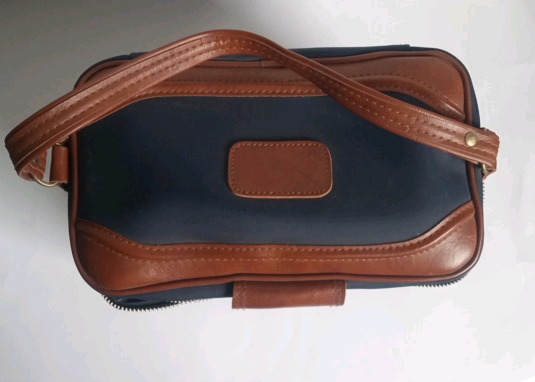 Vintage Sears 9801 Travel Makeup Train Case Hard Shell Carry On Luggage
