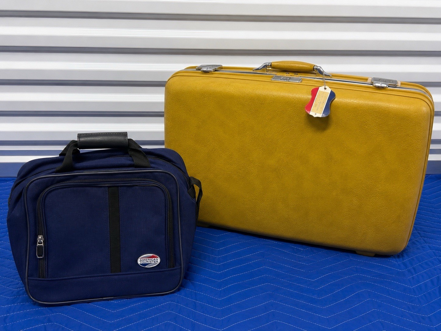 Vintage American Tourister Escort Luggage Set Mustard Yellow Hard Shell Suitcase