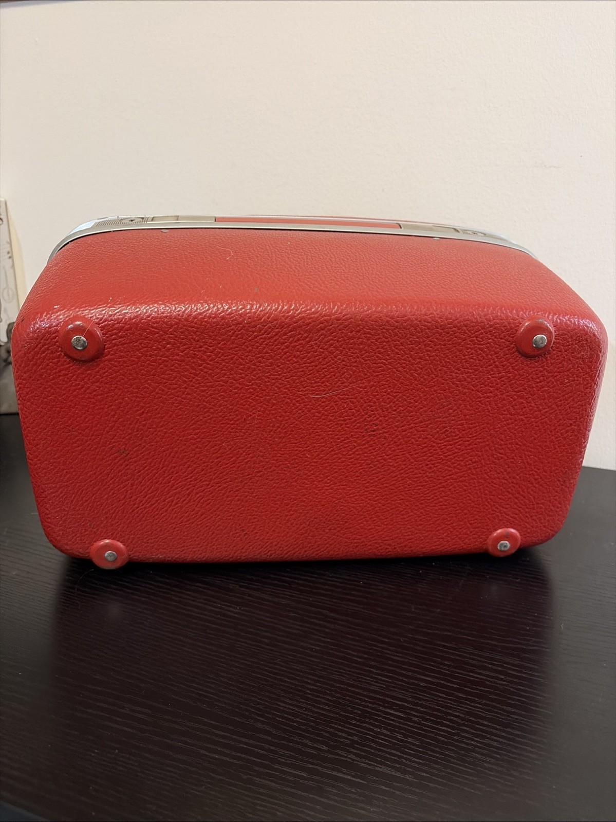 Royal Traveller Red Vanity Case with Key Train case Cosmetic Make up Vintage