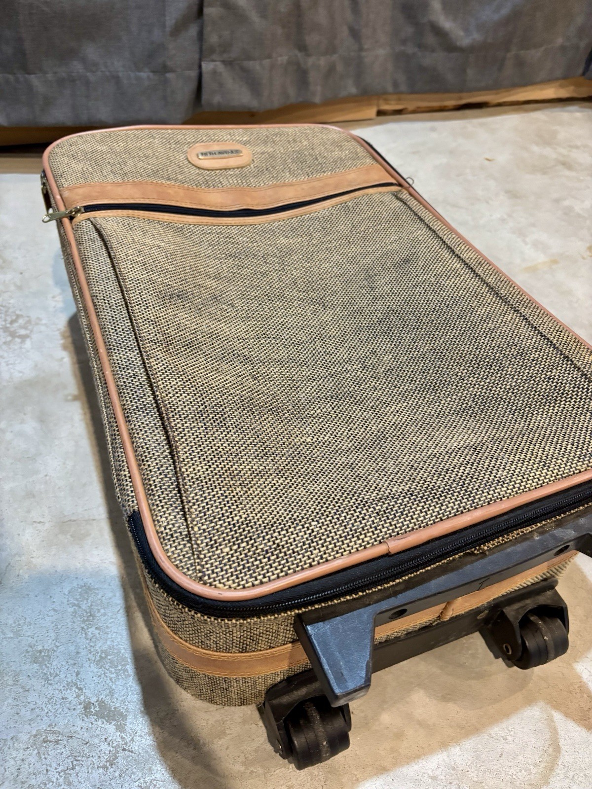 Vintage Fifth Avenue Rolling Luggage Set – Suitcase & Garment Bag – Tweed Style